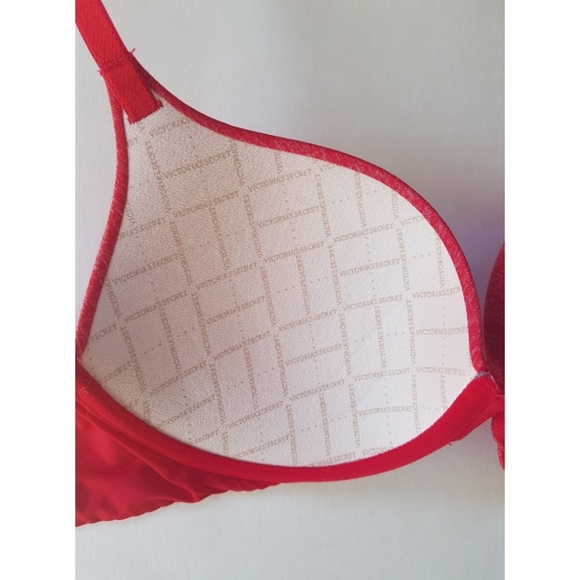 Victoria's Secret Red Perfect Coverage Bra - Picture 11 of 14